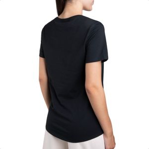 Remera Nike Club Tee Wns Casual Urbano Ngr
